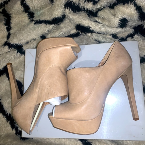 Jessica Simpson Jetko Platform Heel sz 8.5 - Picture 2 of 7